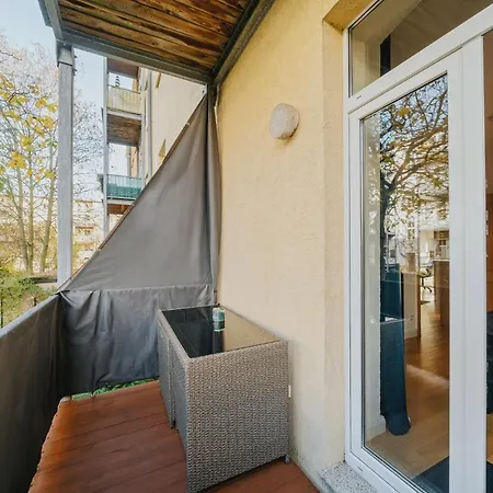 Daire Blissplace 3 Zi Premium Nahe Getec Arena Mit Kingsize Betten Und Balkon Magdeburg