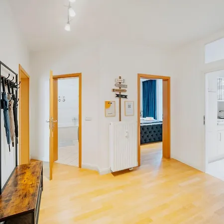 Blissplace 3 Zi Premium Nahe Getec Arena Mit Kingsize Betten Und Balkon *