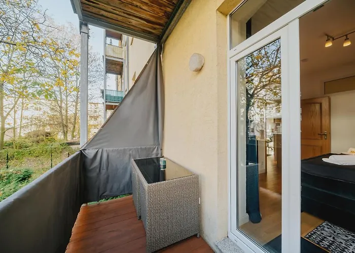 Apartment Blissplace 3 Zi Premium Nahe Getec Arena Mit Kingsize Betten Und Balkon Magdeburg